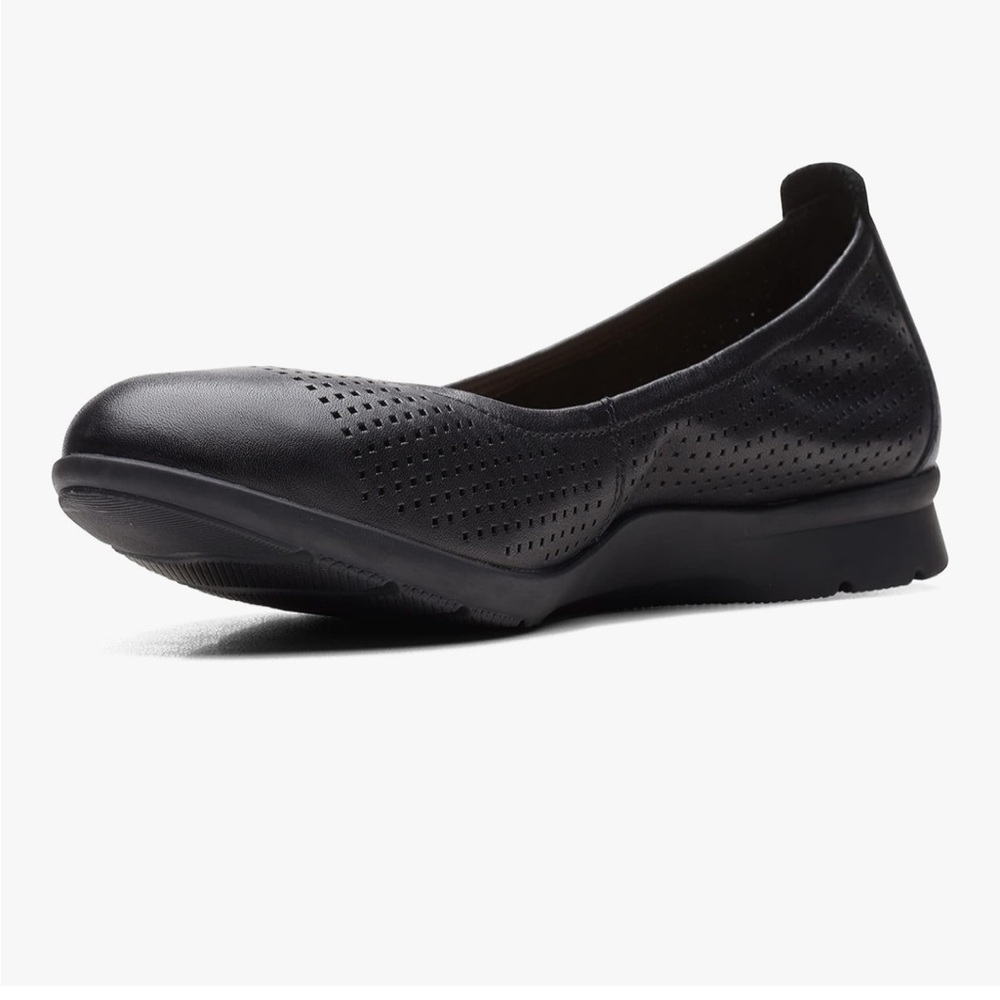 Clarks Black Women's Jenette Ease Ballet Flats